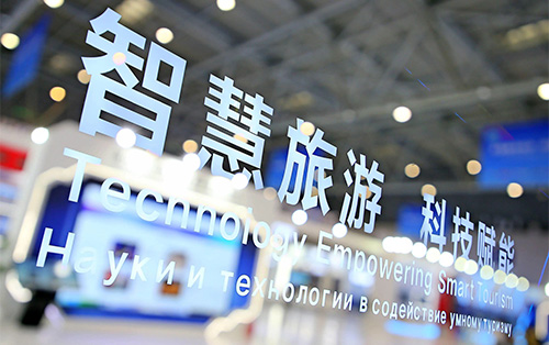 针对5G+智慧旅游协同创新需求，欧陆在线推出了一系列功能丰富又实用的5G多功能智慧杆旅游景区方案，将5G智慧杆打造为智慧旅游景区业务的入口，显著提升旅游景区服务水平和综合管理水平。