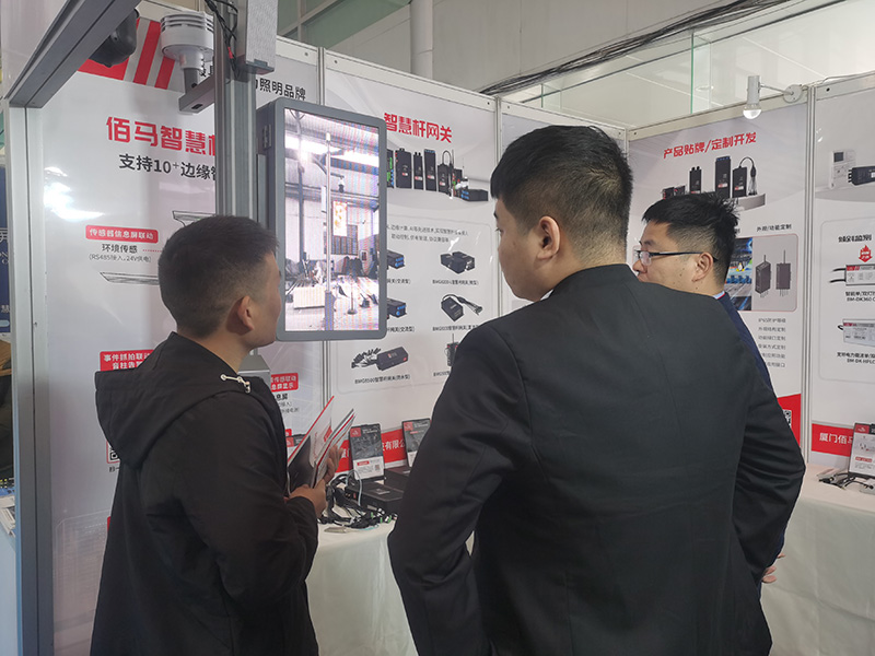 欧陆智慧杆展品.jpg
